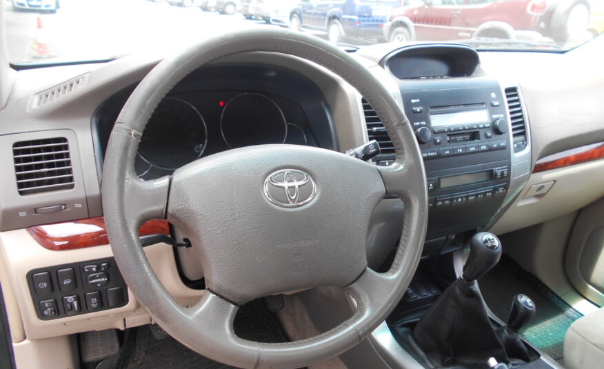 TOYOTA – LAND CRUISER 3.0 D4D VX