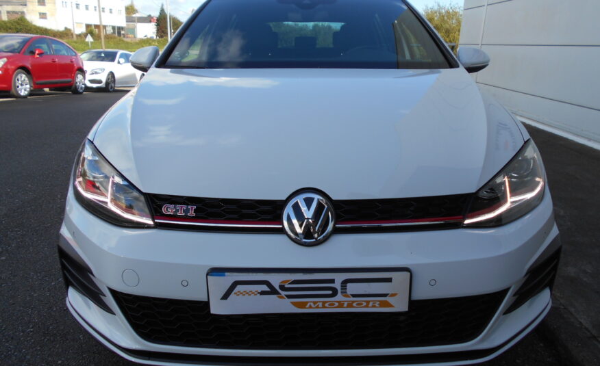 VOLKSWAGEN – Golf GTI Performance 2.0 TSI 180kW 245CV