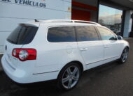 VOLKSWAGEN – Passat Variant 2.0 TDI 170cv DPF DSG Highline