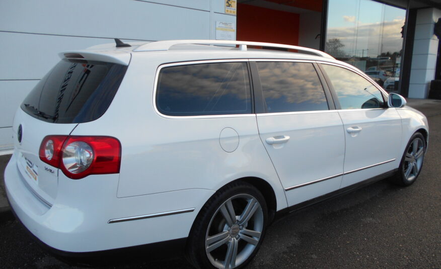 VOLKSWAGEN – Passat Variant 2.0 TDI 170cv DPF DSG Highline