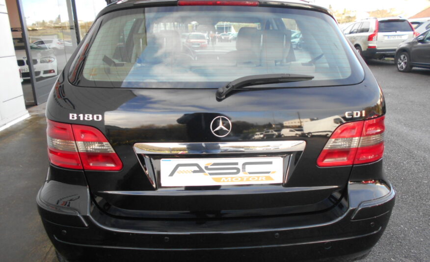 MERCEDES-BENZ – Clase B B 180 CDI