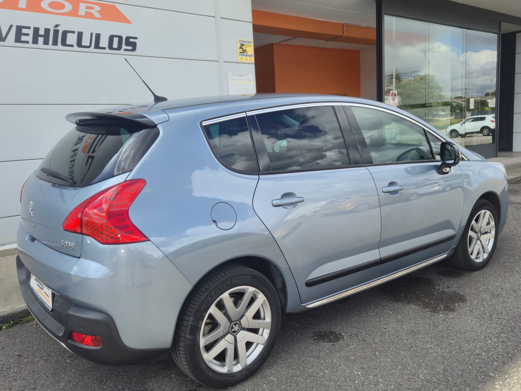 Peugeot 3008 HYBRID4 200 CV | Híbrido Enchufable | 4×4 | Automático