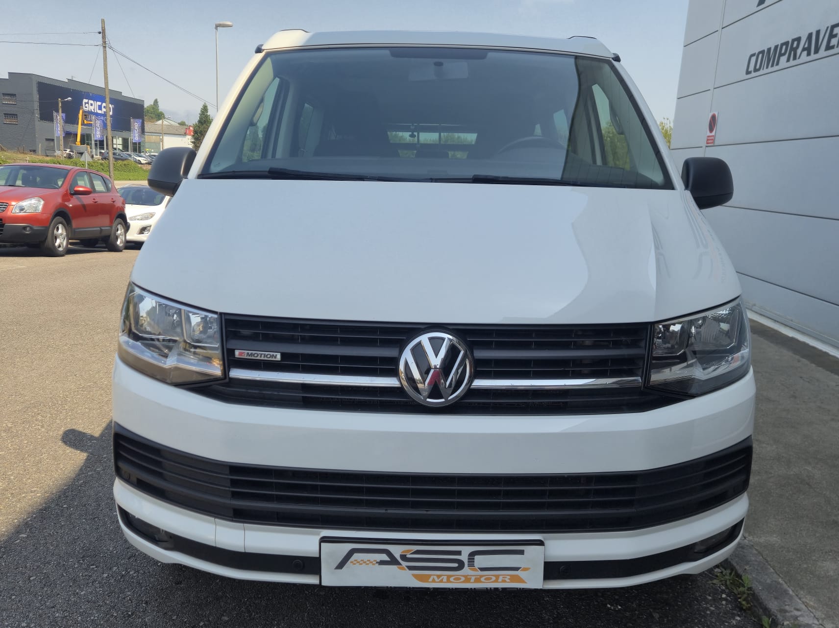 Volkswagen California Beach 2.0 TDI 150 CV | Camper | Techo Elevable