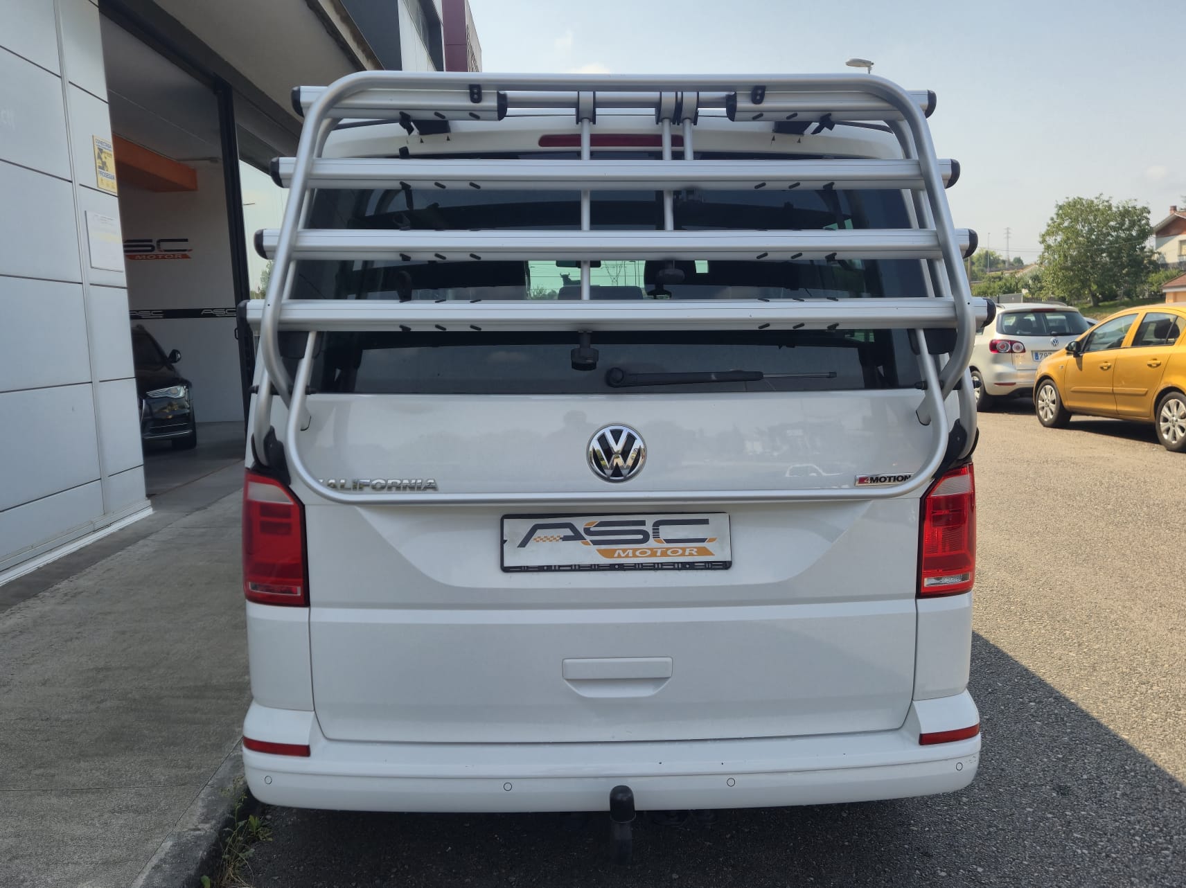 Volkswagen California Beach 2.0 TDI 150 CV | Camper | Techo Elevable