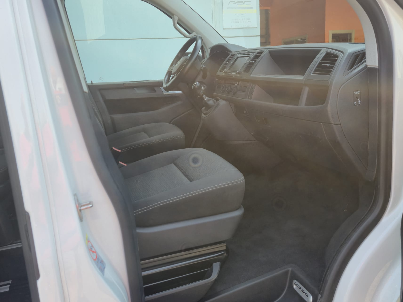 Volkswagen California Beach 2.0 TDI 150 CV | Camper | Techo Elevable