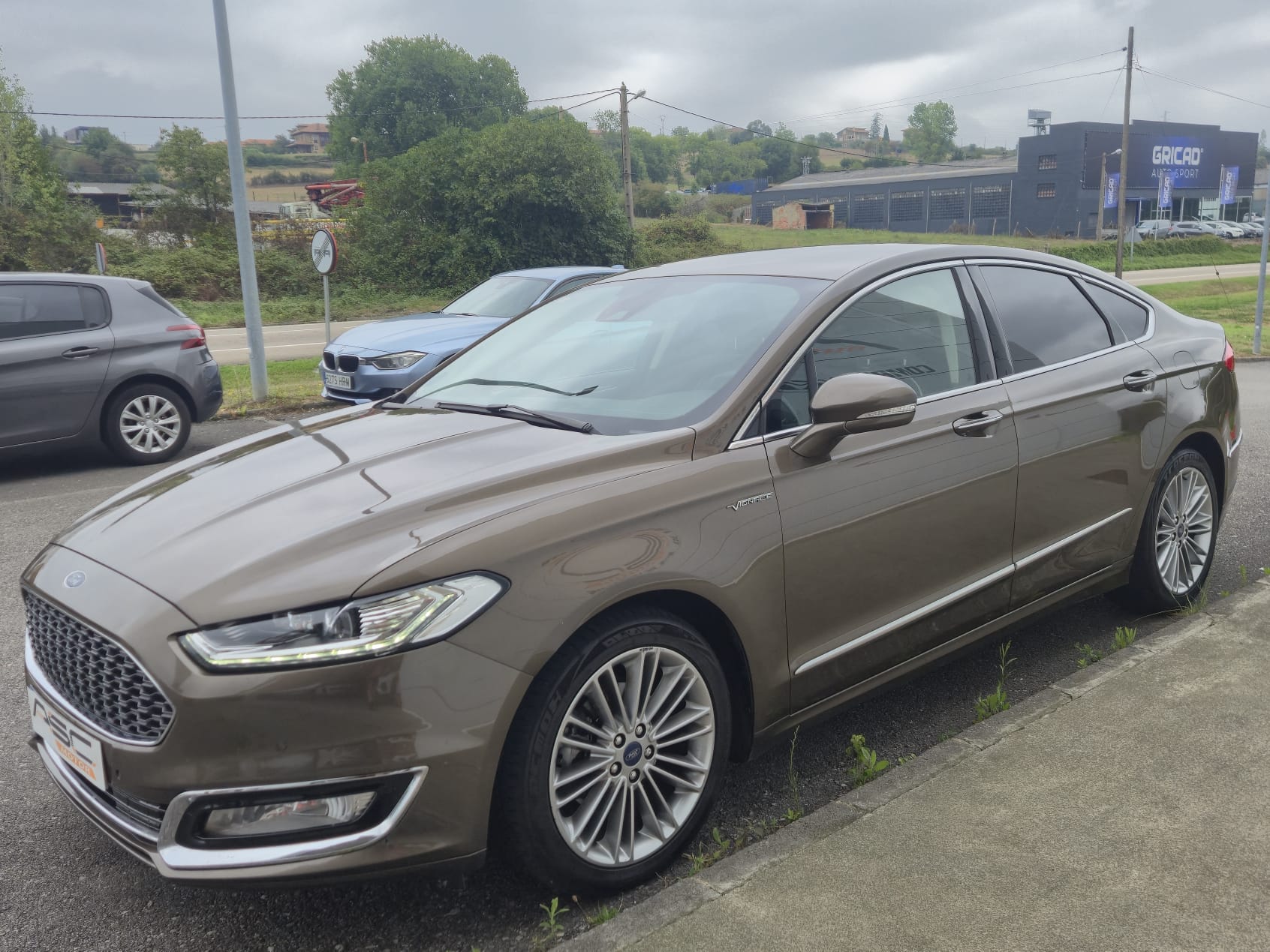 Ford Mondeo 2.0 TDCi 180 CV Vignale Sedán | ASC Motor