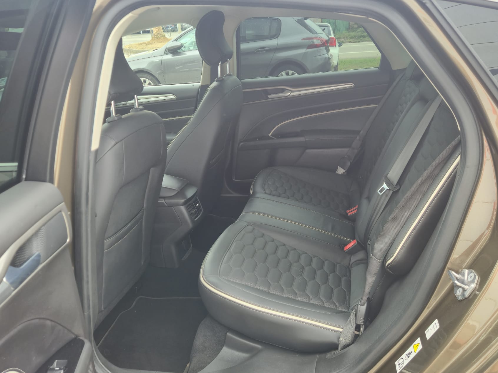 Ford Mondeo 2.0 TDCi 180 CV Vignale Sedán | ASC Motor