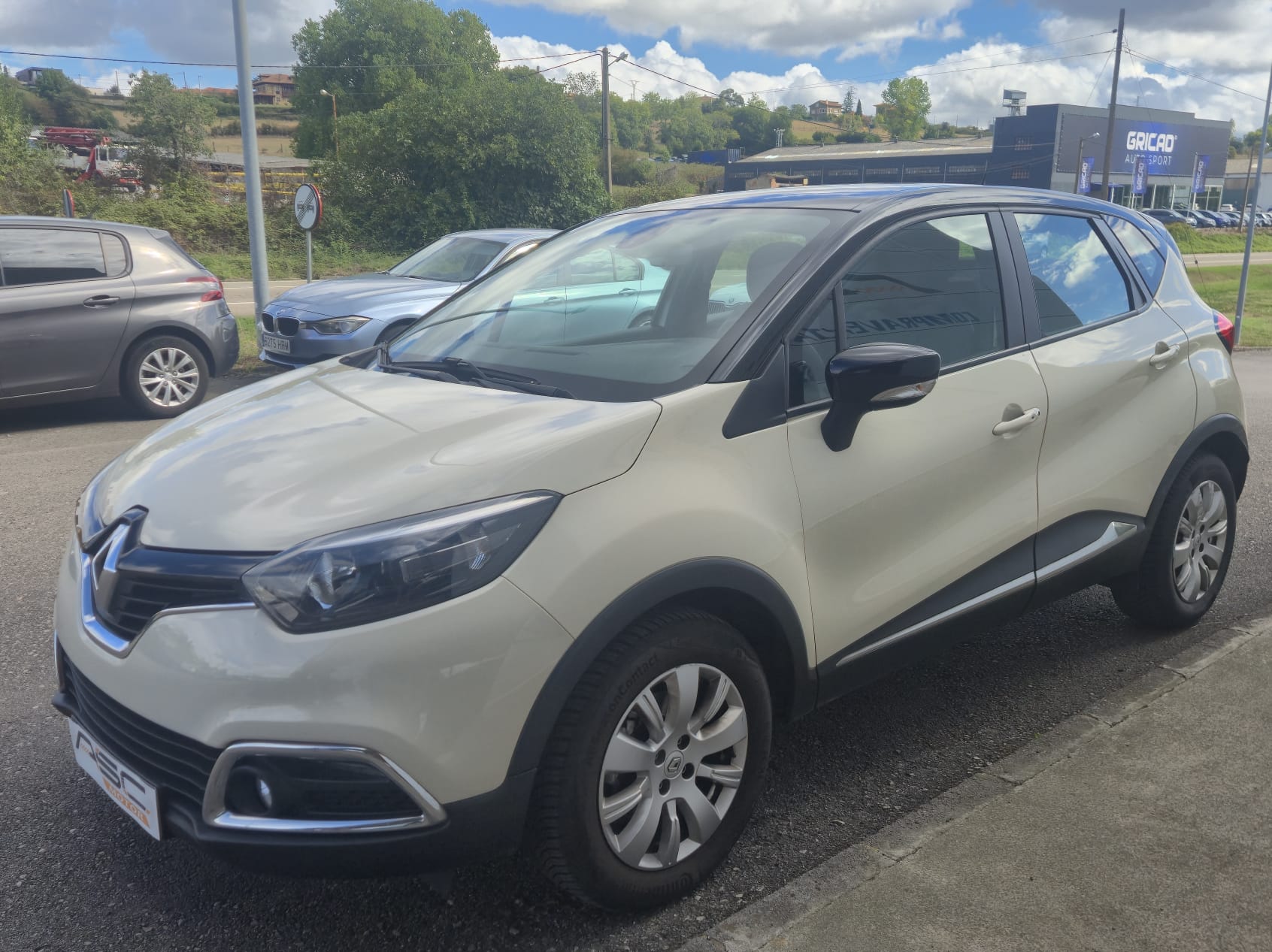 RENAULT Captur Zen TCe 120 EDC