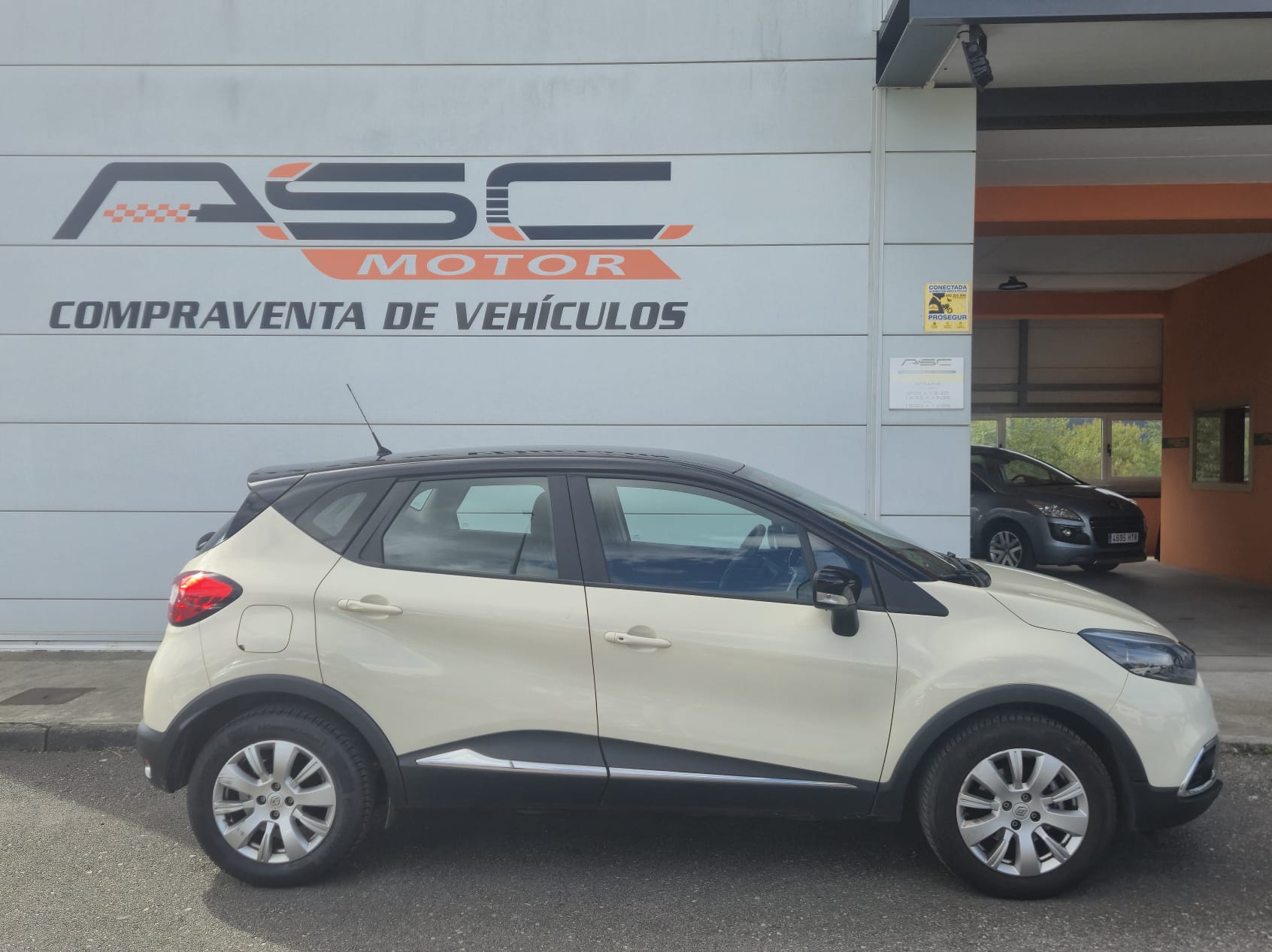 RENAULT Captur Zen TCe 120 EDC