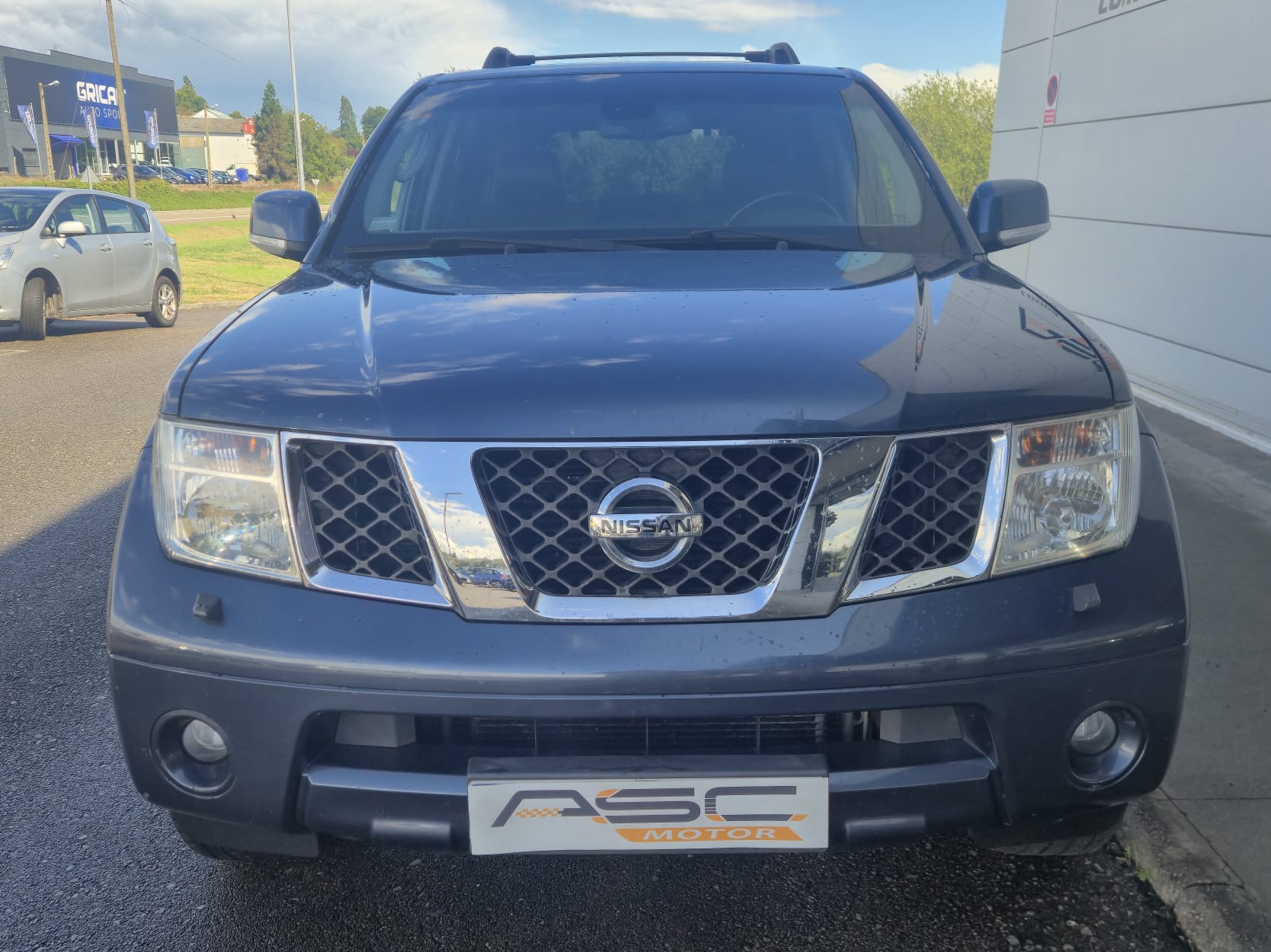 NISSAN Pathfinder 2.5 dCi 171CV SE Auto