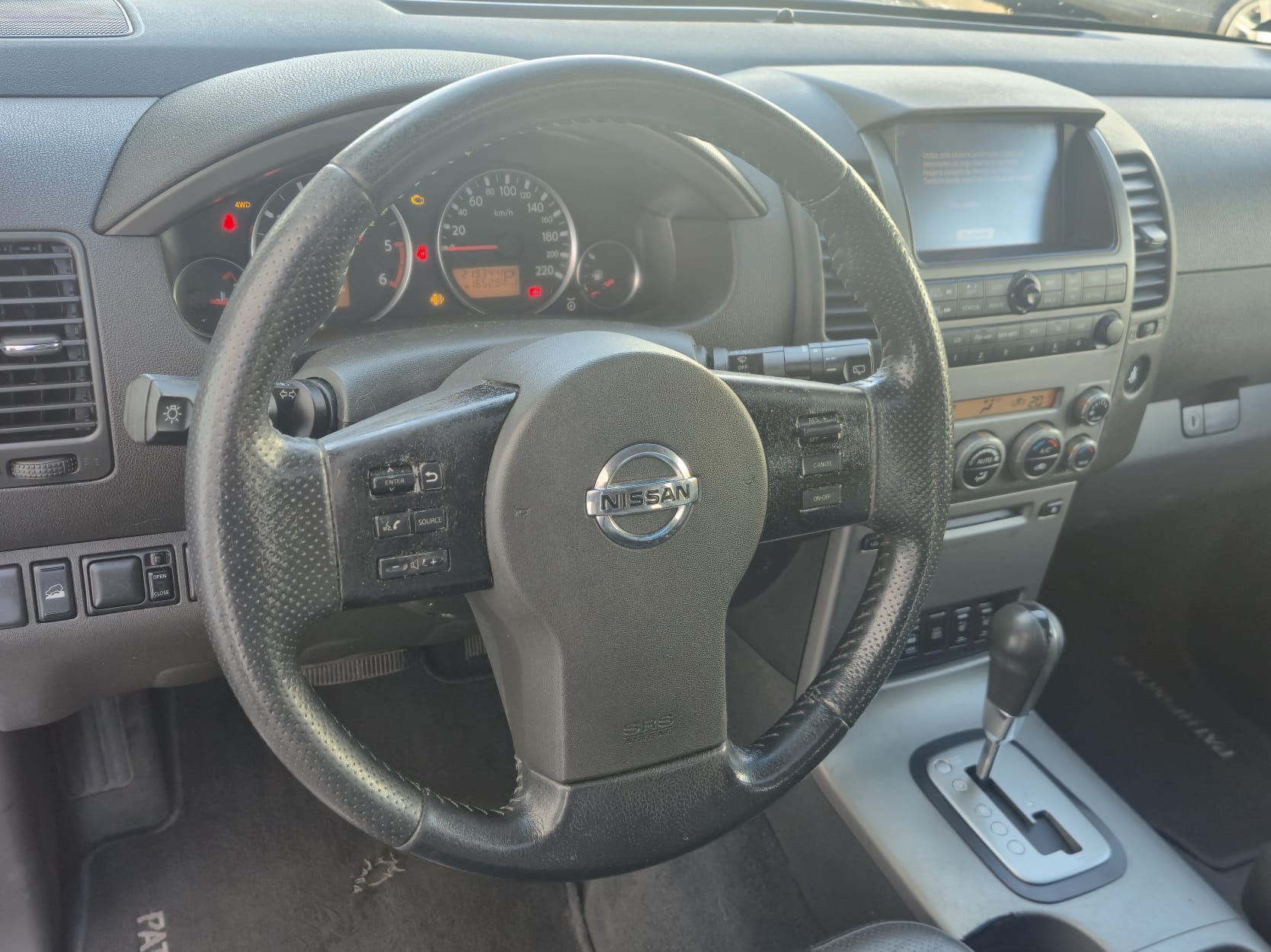 NISSAN Pathfinder 2.5 dCi 171CV SE Auto