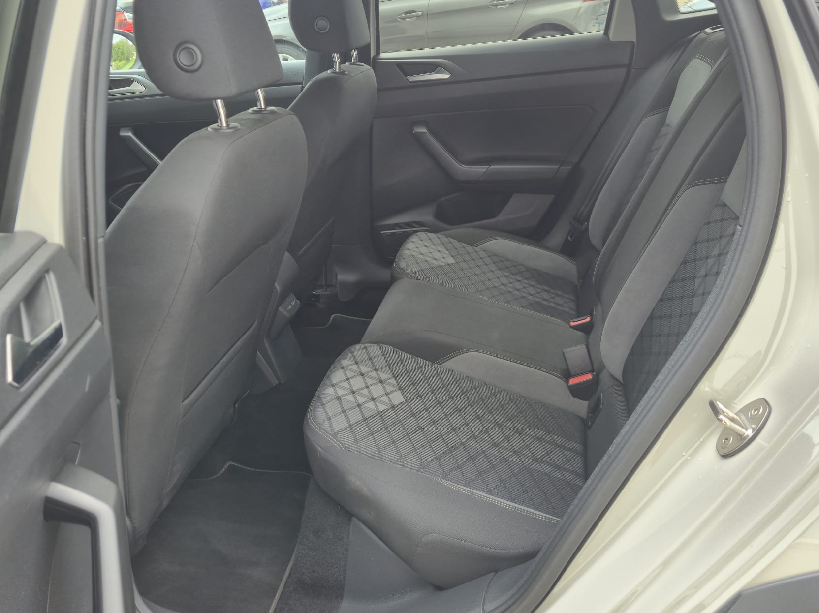 VOLKSWAGEN Taigo RLine 1.0 TSI DSG