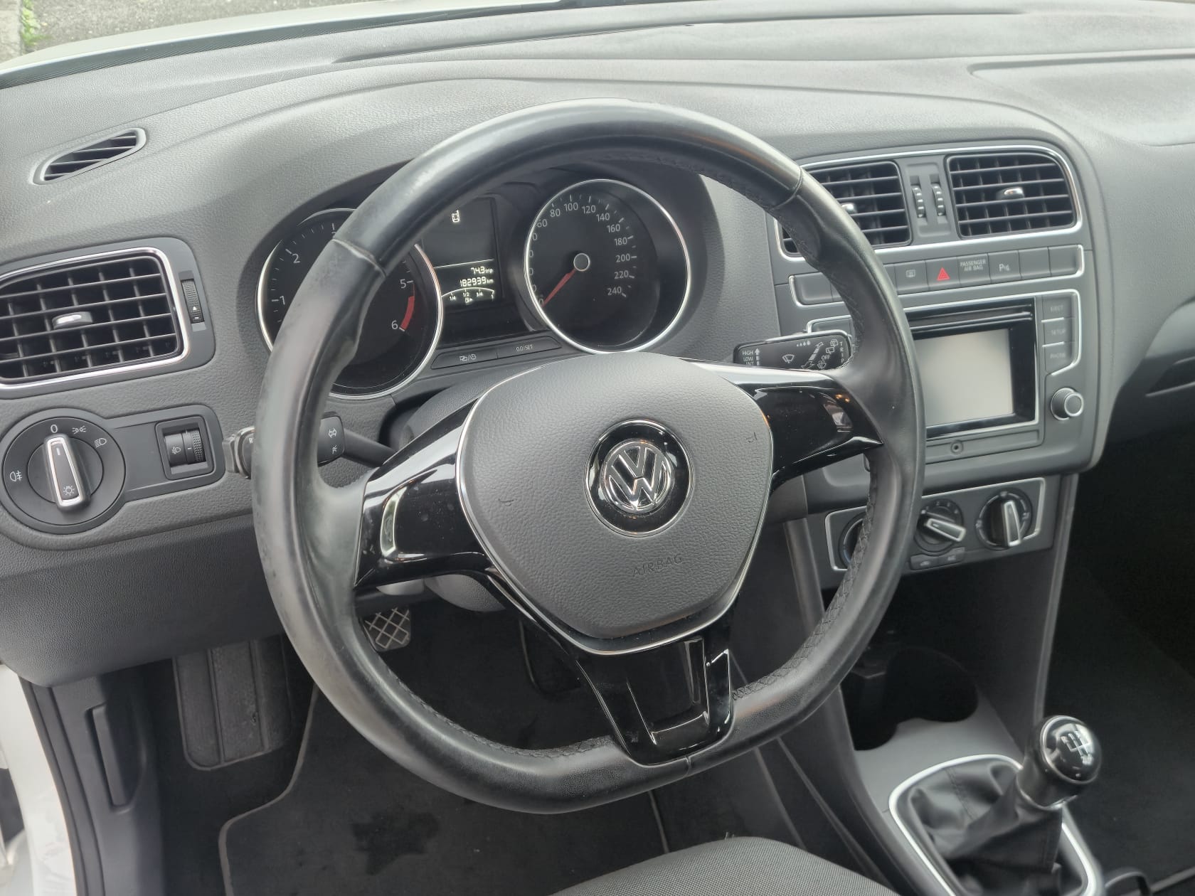 VOLKSWAGEN Polo Advance 1.4 TDI BMT
