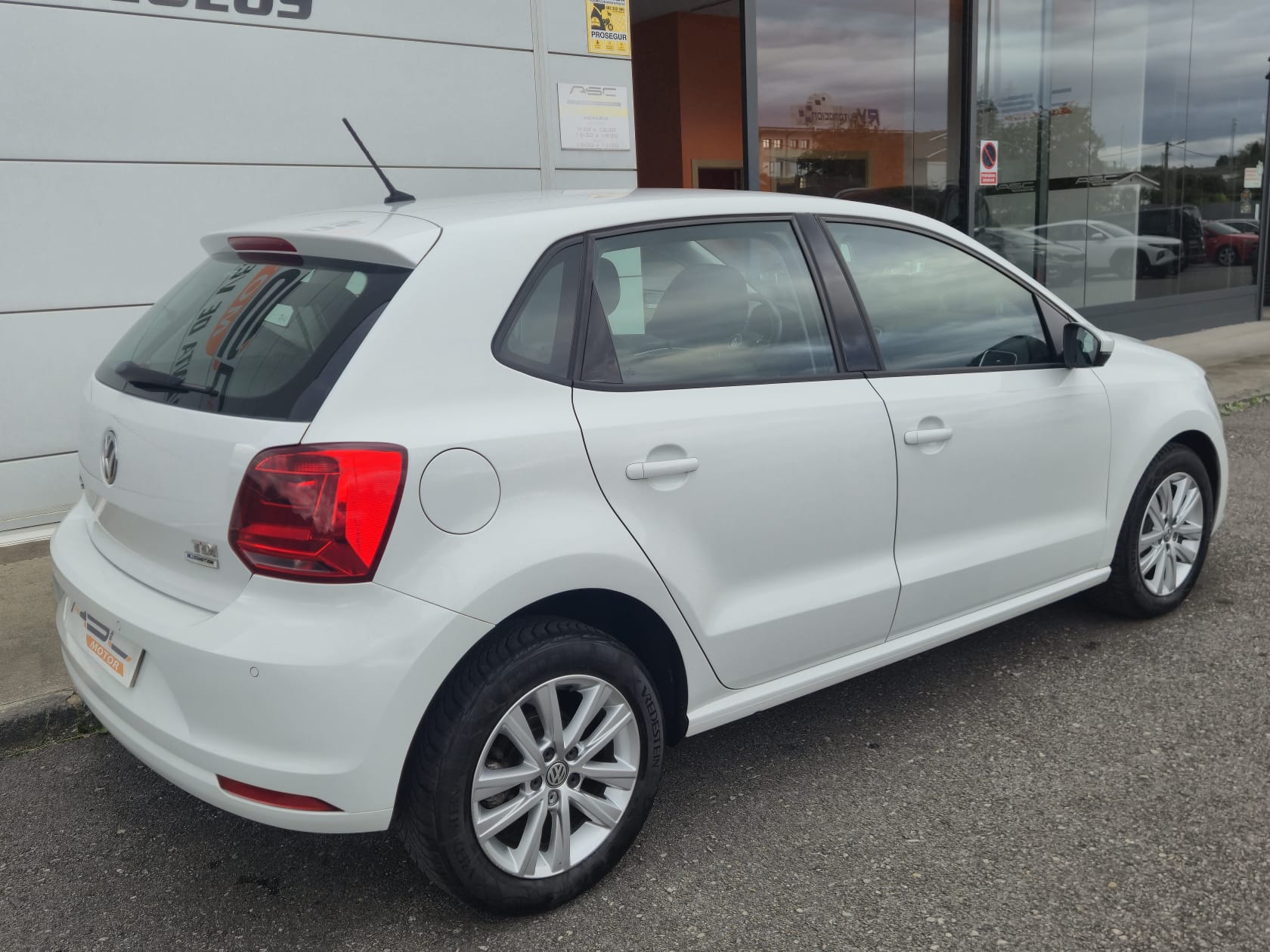 VOLKSWAGEN Polo Advance 1.4 TDI BMT
