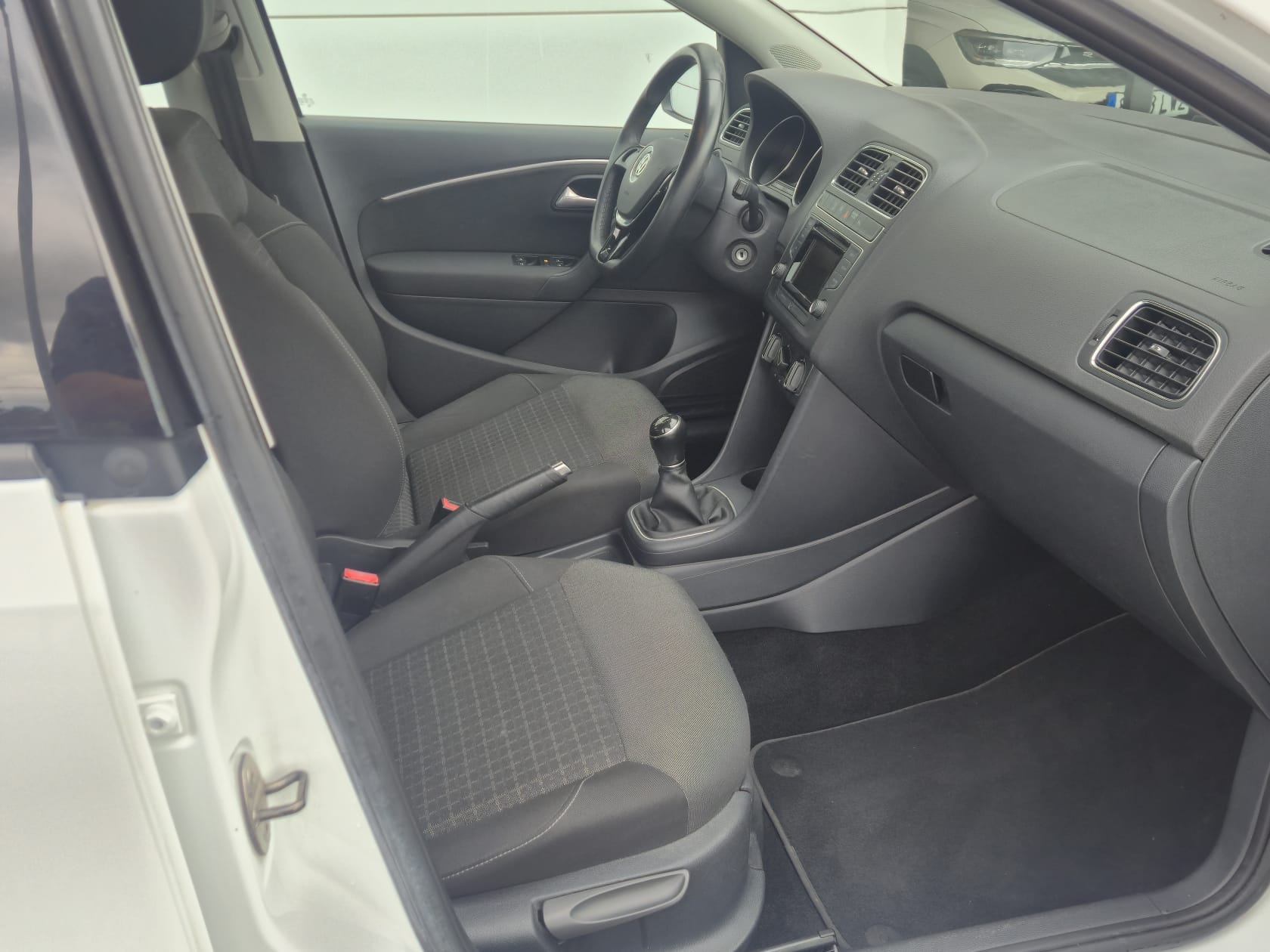 VOLKSWAGEN Polo Advance 1.4 TDI BMT
