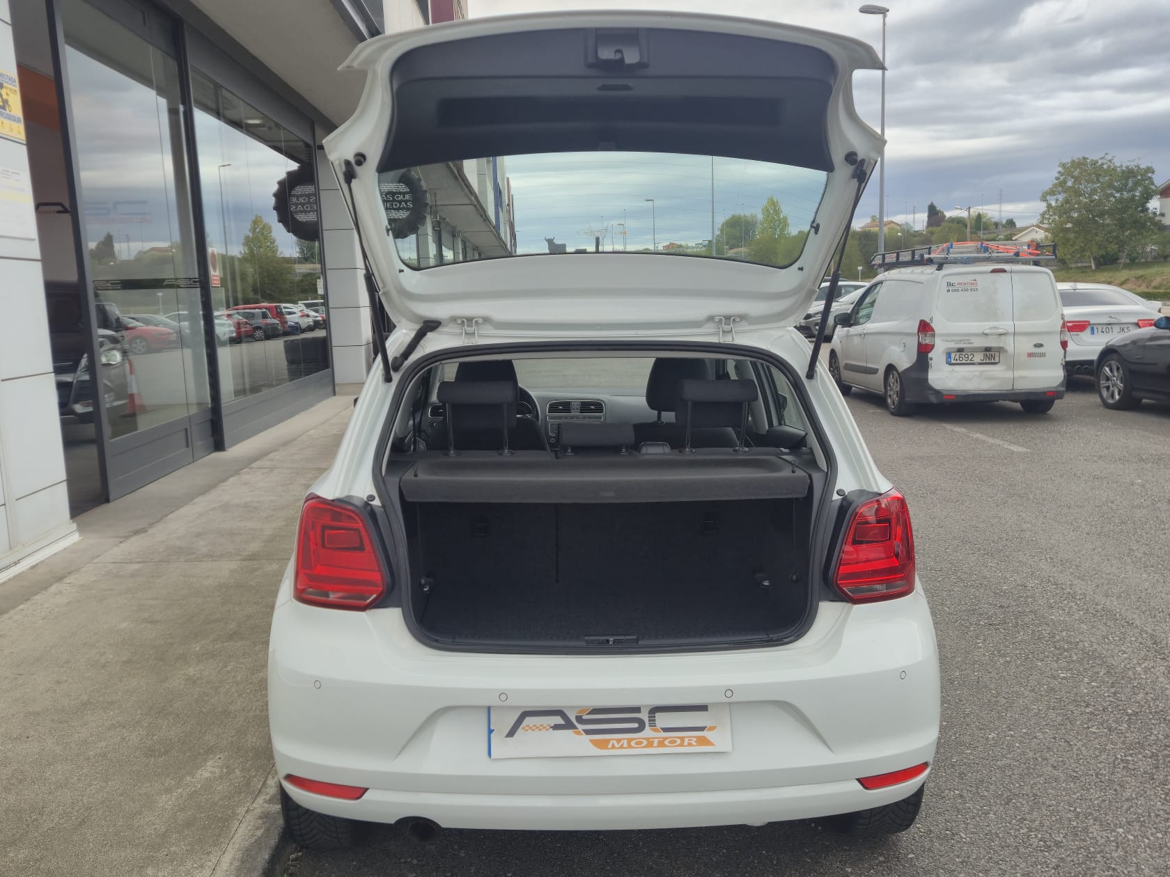 VOLKSWAGEN Polo Advance 1.4 TDI BMT