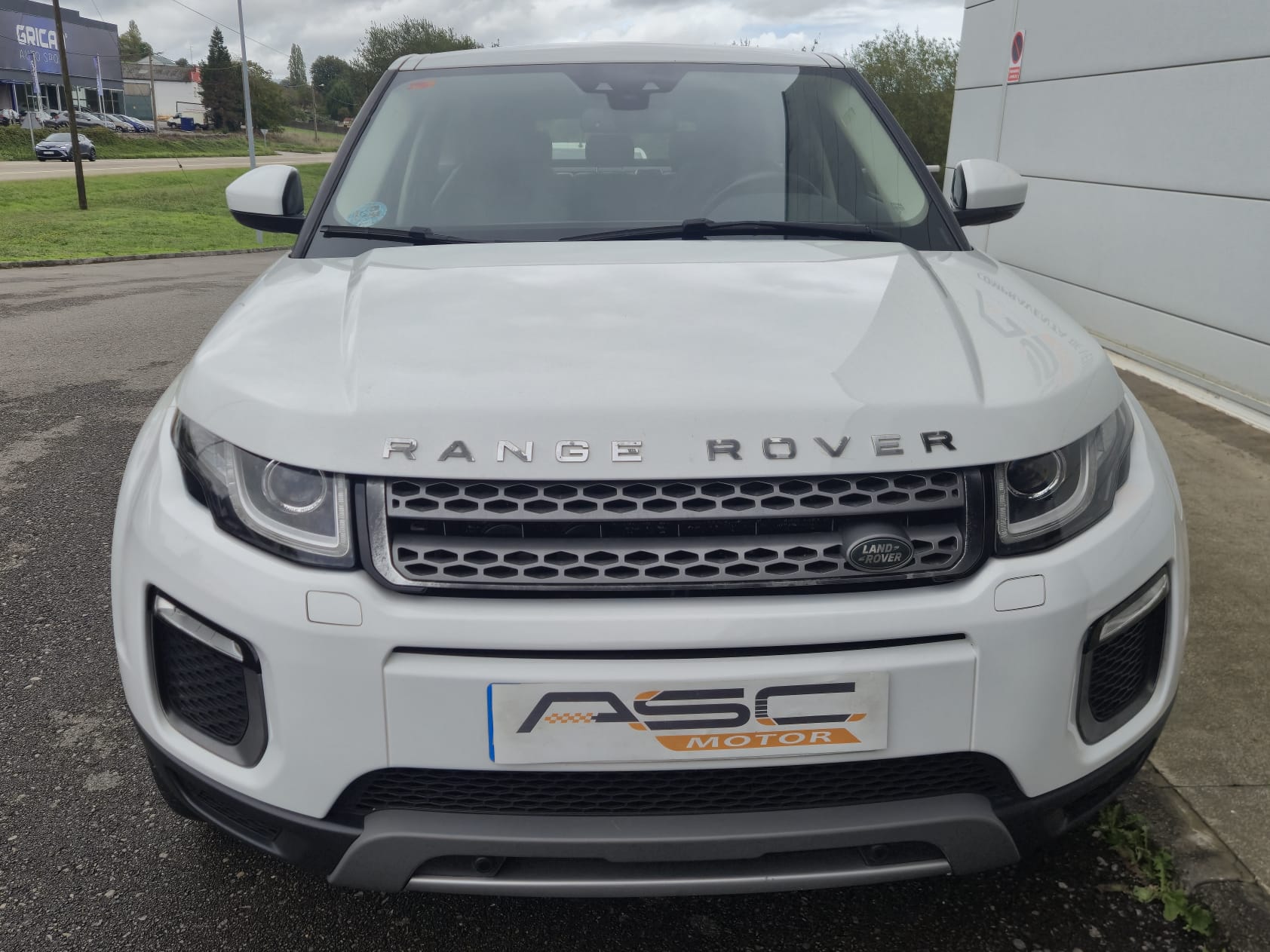 LAND-ROVER Range Rover Evoque 2.0L eD4 D