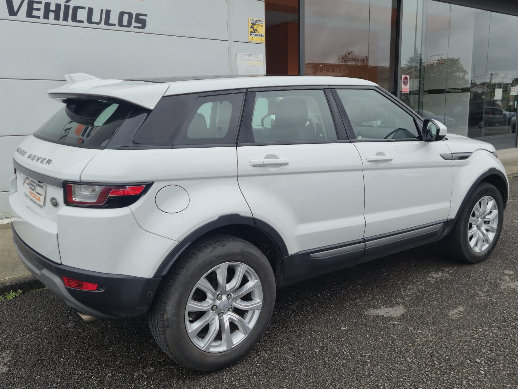 LAND-ROVER Range Rover Evoque 2.0L eD4 D
