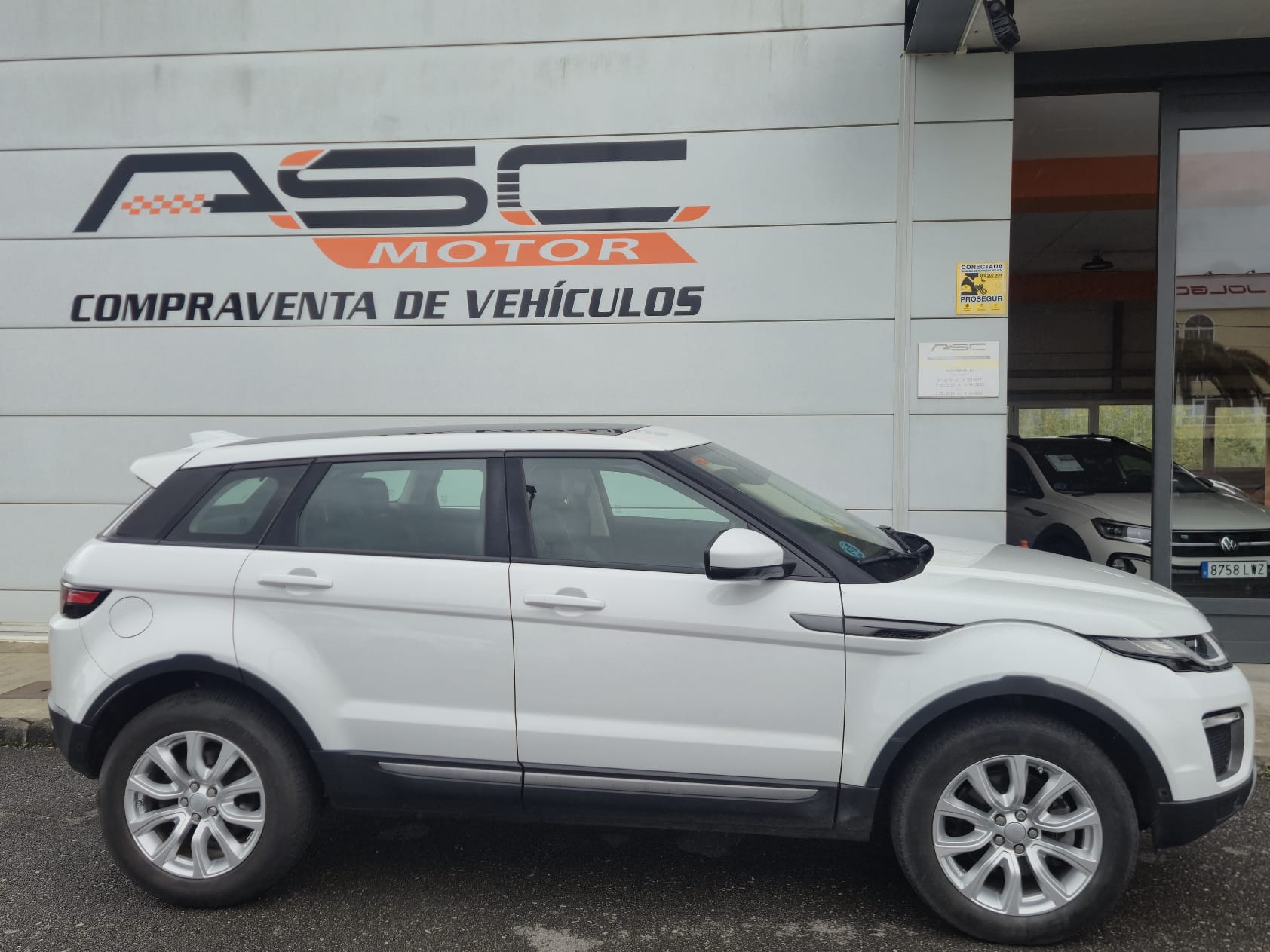 LAND-ROVER Range Rover Evoque 2.0L eD4 D