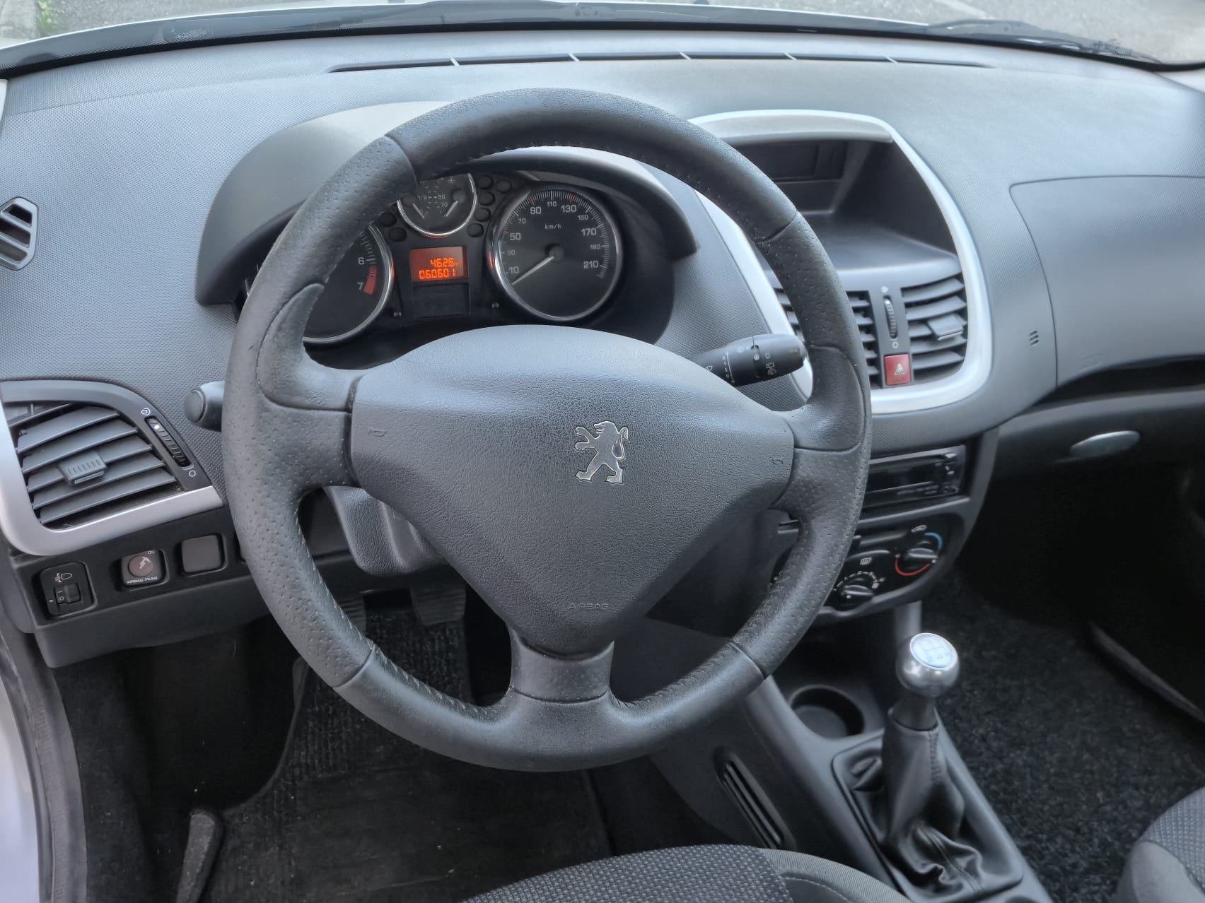 PEUGEOT 206 + 1.1 60cv