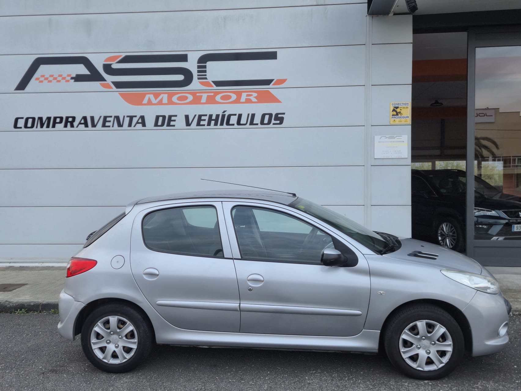 PEUGEOT 206 + 1.1 60cv