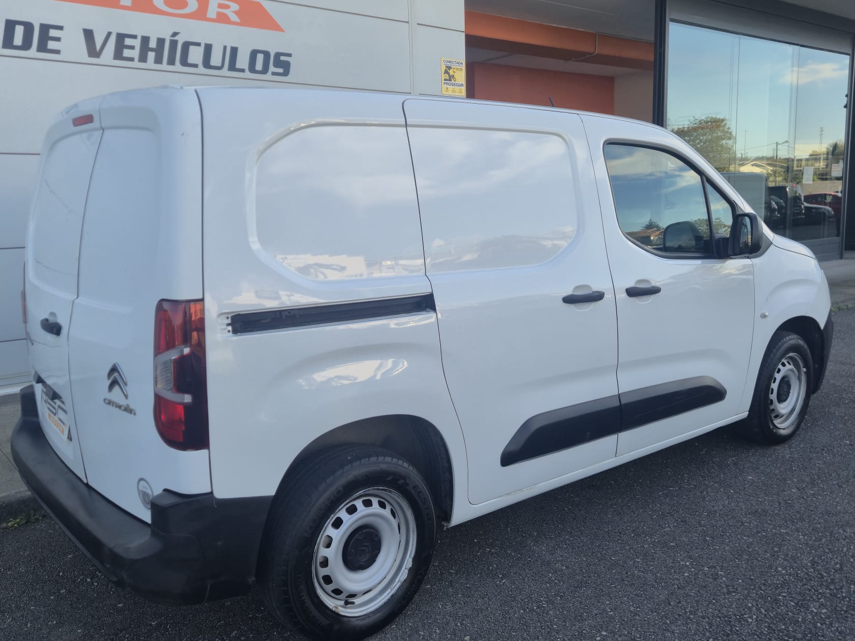 CITROEN Berlingo Talla M BlueHDi 100 CLU